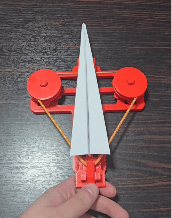 Aruncător Avioane Hartie